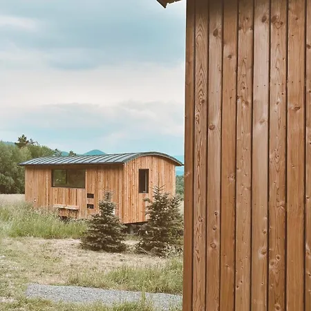 Apiatti Bee Farm - Sleep Above The Bees * Betliar
